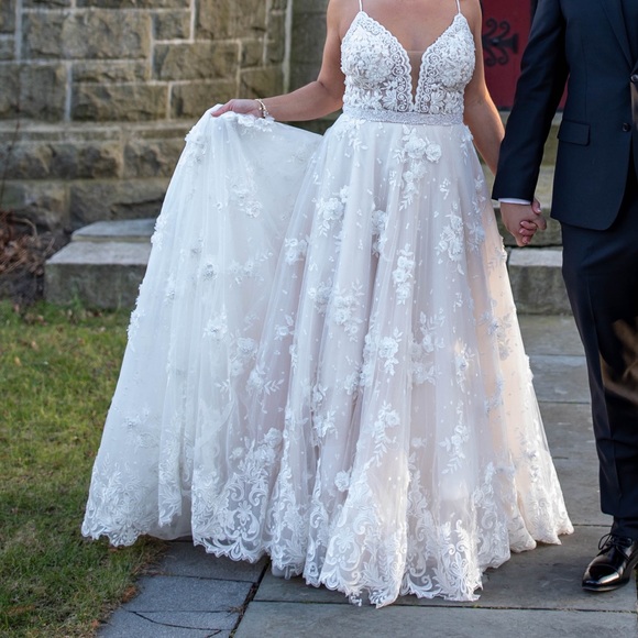 Wedding Dress- Calla Blanche Flora